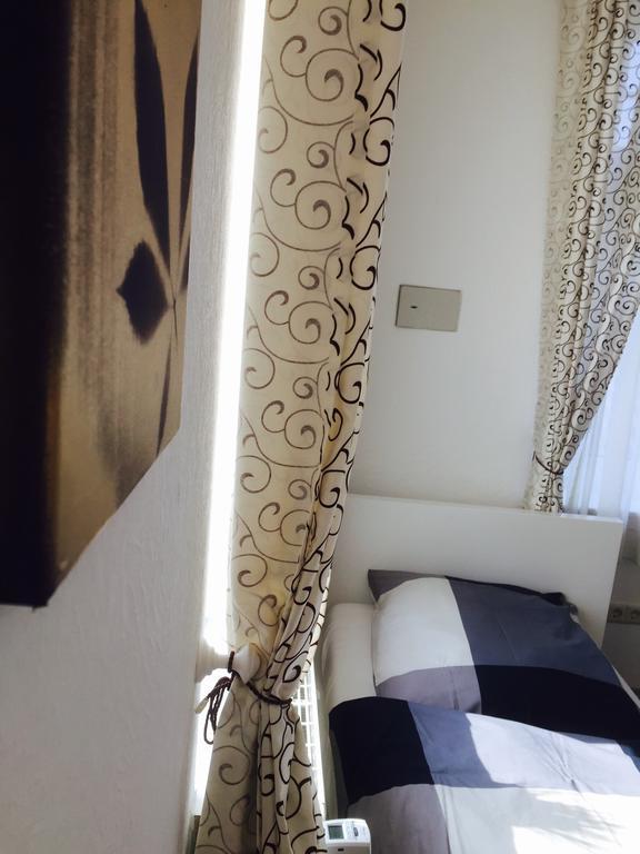 Rael-Boardinghouse Hotel Bielefeld Room photo